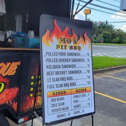 Mo's Pit Barbeque - Menu