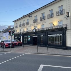 Castle Arms Hotel - Street view