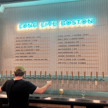 Long Live Roxbury - Breweries Near Me - Boston, Massachusetts
