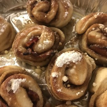 Flippers Pizza - Honey bacon buns. Not overly sweet. - Pizza Near Me - Orlando, Florida Flippers Pizza - Honey bacon buns. Not overly sweet. - Pizza Near Me - Orlando, Florida