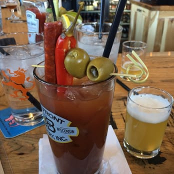 Café Hollander Hilldale - The Buenos Dias bloody - American Near Me - Madison, Wisconsin