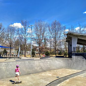 Powhatan Springs Skatepark - Skate Parks Near Me - Arlington, Virginia Powhatan Springs Skatepark - Skate Parks Near Me - Arlington, Virginia
