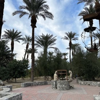 Shields Date Garden - Garden area - Fruits & Veggies Near Me - Indio, California Shields Date Garden - Garden area - Fruits & Veggies Near Me - Indio, California