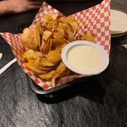 Maggoo's Pizza, Pasta & More - Loaded chips
