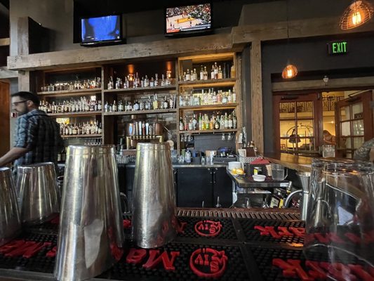 Swine Restaurant, Moonshine & Whiskey Bar by null