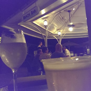 The Beach Bar - Bars Near Me - Honolulu, Hawaii