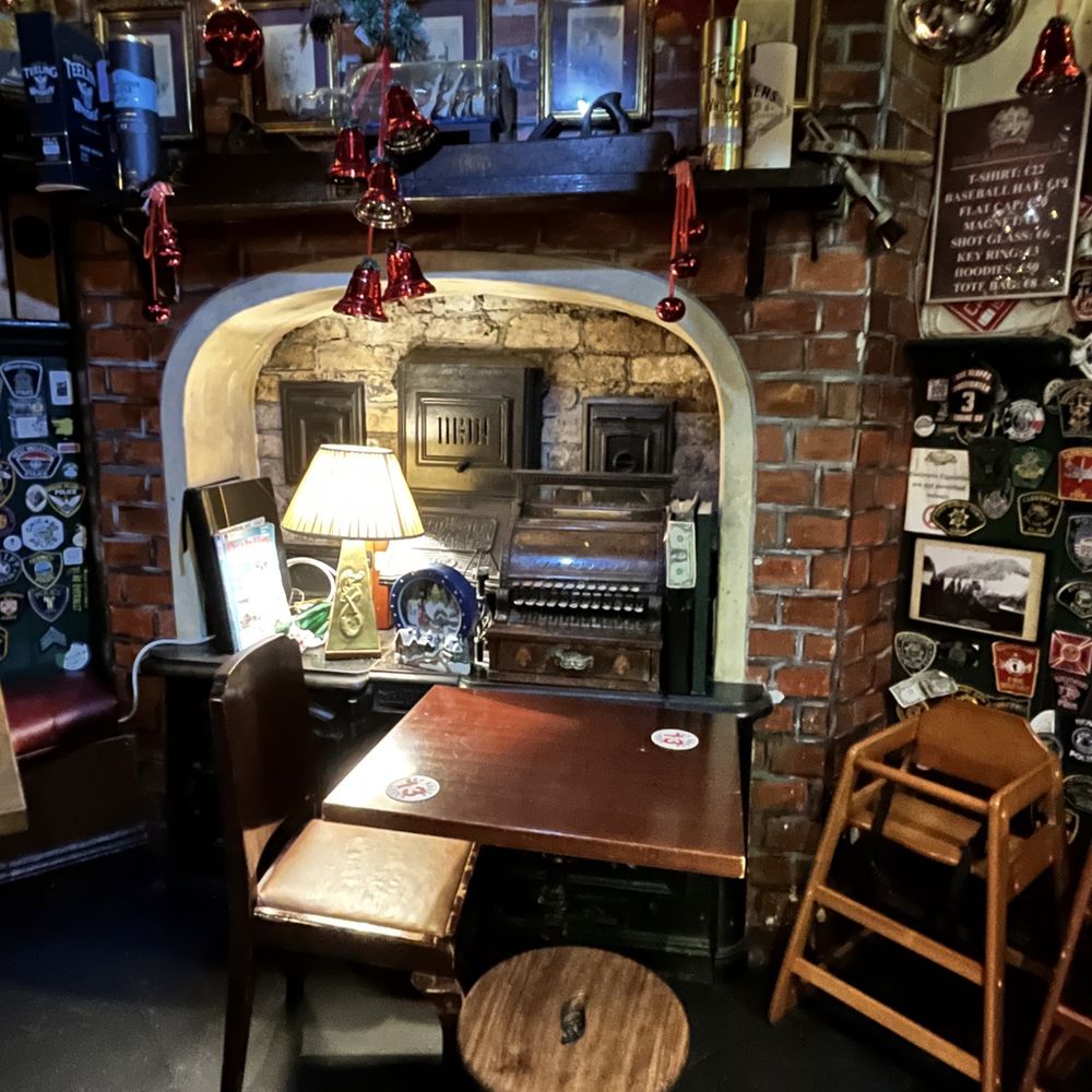 The Brazen Head - Pubs Near Me - Dublin, D