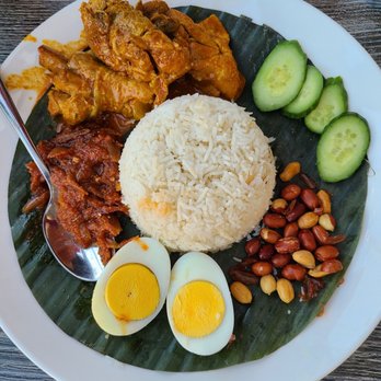 Ipoh Kopitiam - Nasi Lemak w/ Chicken Curry - Malaysian Near Me - Alhambra, California Ipoh Kopitiam - Nasi Lemak w/ Chicken Curry - Malaysian Near Me - Alhambra, California
