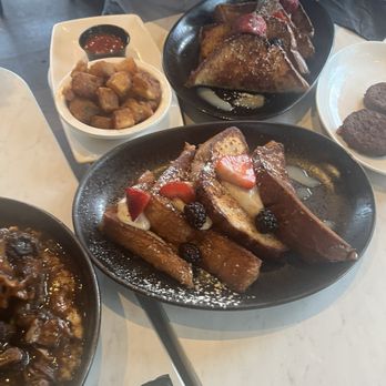 The Breakfast Club - Vanilla Bean French Toast - Breakfast & Brunch Near Me - Silver Spring, Maryland The Breakfast Club - Vanilla Bean French Toast - Breakfast & Brunch Near Me - Silver Spring, Maryland