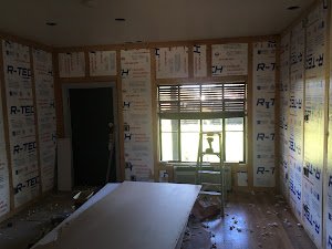 Slide of Hugo Lombera Construction