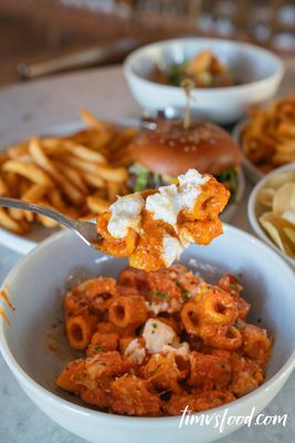 Hendy's on Henderson by null