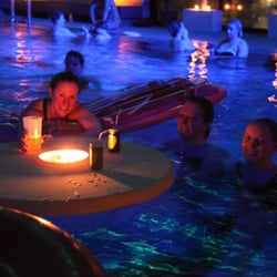 Sole- Hallen- u. Freibad - Super enstpanntes Baden mit Cocktails bei den "Blauen Stunden"