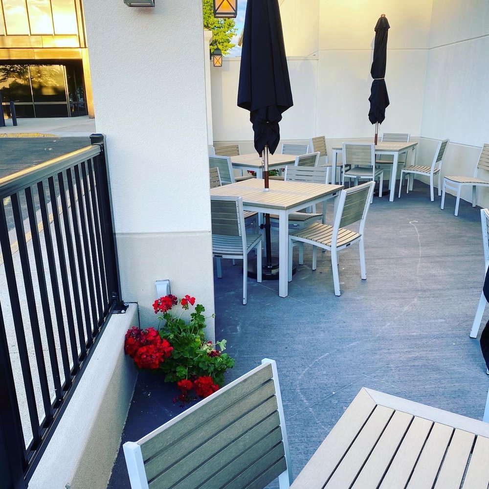 Del Frisco's - Newly built patio - Steakhouses Near Me - Louisville, Kentucky