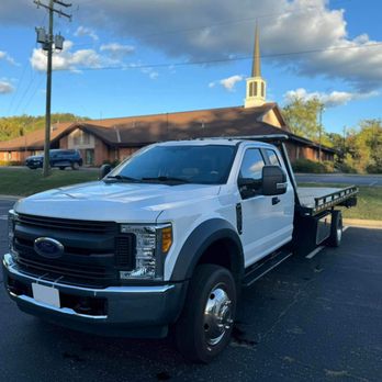 Gracious Pros Towing Service - roadside assistance near me in Reno Nevada - Towing Near Me - Reno, Nevada