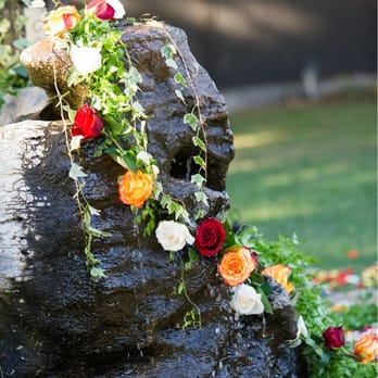 Ribbons & Roses - Beautiful arrangement on the fountain for my ceremony - Florists Near Me - Brentwood, California Ribbons & Roses - Beautiful arrangement on the fountain for my ceremony - Florists Near Me - Brentwood, California