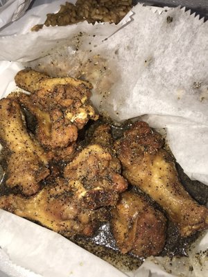 Wings & Seafood by null