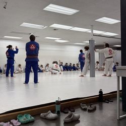 Gracie Barra Garden Grove - Lots of instructors in kids classes