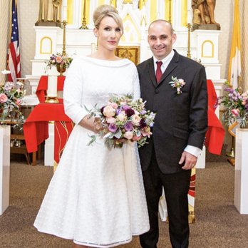 Envy Floral Design - Church flowers, bridal bouquet and groom's boutineer - Floral Designers Near Me Envy Floral Design - Church flowers, bridal bouquet and groom's boutineer - Floral Designers Near Me