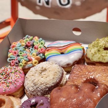 Randy's Donuts - @serenaventures - Donuts Near Me - Pasadena, California Randy's Donuts - @serenaventures - Donuts Near Me - Pasadena, California