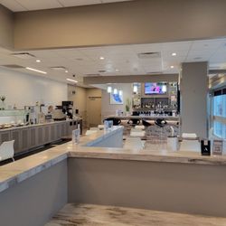 Aspire Lounge T4 - Interior