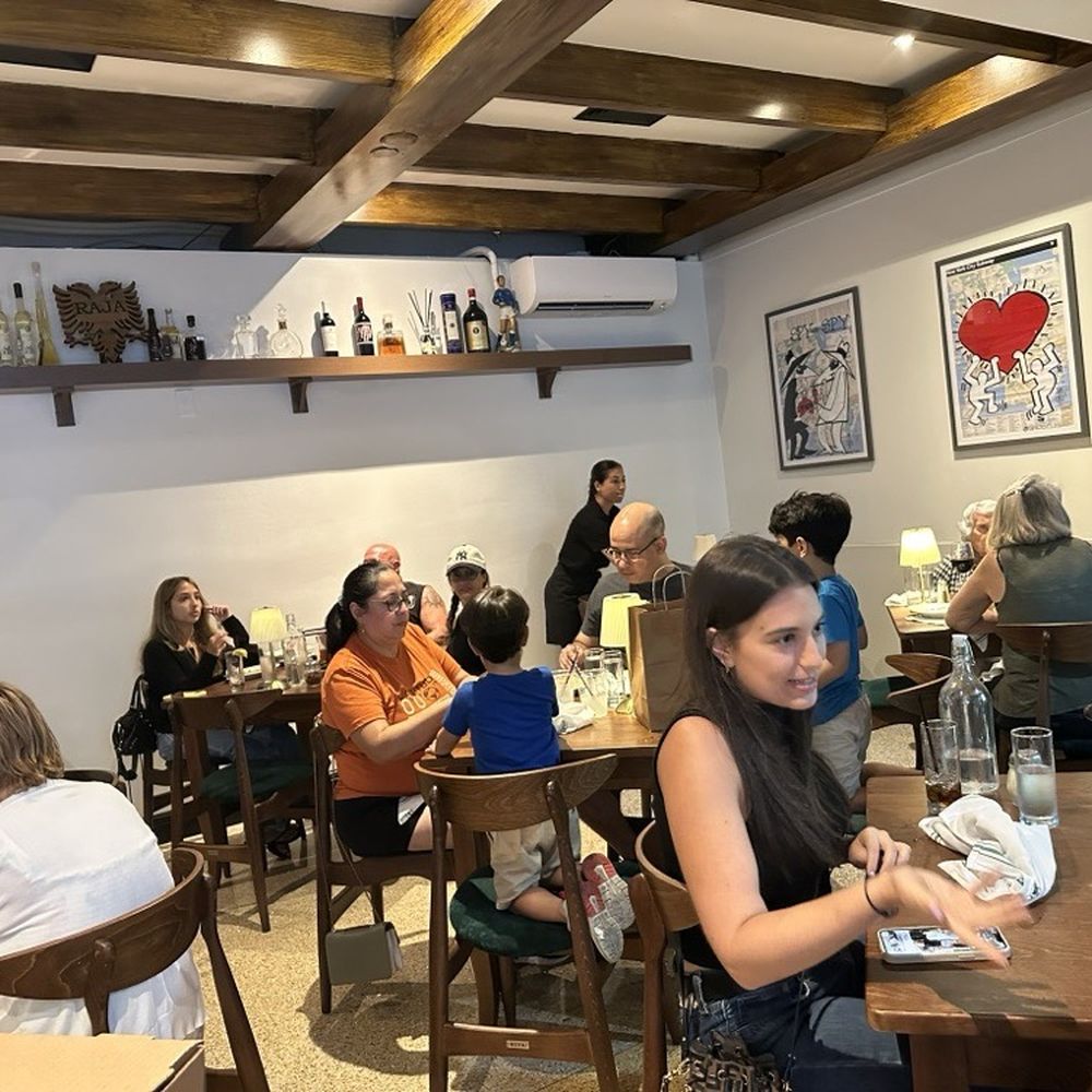 Patsy's Pizzeria - Not a very large place but has outdoor seating as well. - Pizza Near Me - Boca Raton, Florida