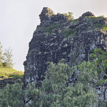 The Crouching Lion - Crouching lion rock formation - Beer Bar Near Me - Kaaawa, Hawaii The Crouching Lion - Crouching lion rock formation - Beer Bar Near Me - Kaaawa, Hawaii