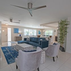 Oceanside Rentals - Starfruit Beach House - Under a Mile from Vanderbilt Beach!