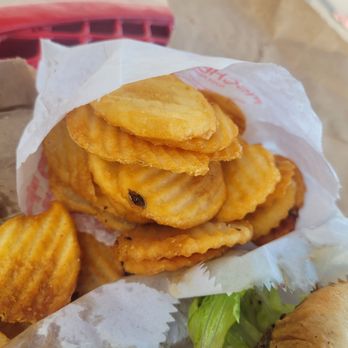 Sue's Drive In - Thick, fried chips - Fast Food Near Me - Pierz, Minnesota Sue's Drive In - Thick, fried chips - Fast Food Near Me - Pierz, Minnesota