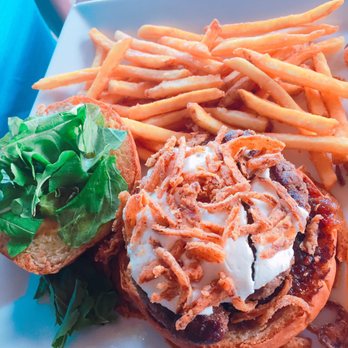 Oasis on the Beach - Burger - Hawaiian Near Me - Kapaa, Hawaii