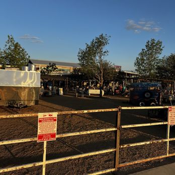 Truck Yard - Food Trucks Near Me - Fort Worth, Texas Truck Yard - Food Trucks Near Me - Fort Worth, Texas