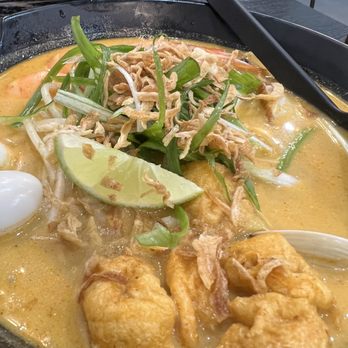 Barzar Eatery - Seafood laksa - Indonesian Near Me - Vacaville, California Barzar Eatery - Seafood laksa - Indonesian Near Me - Vacaville, California