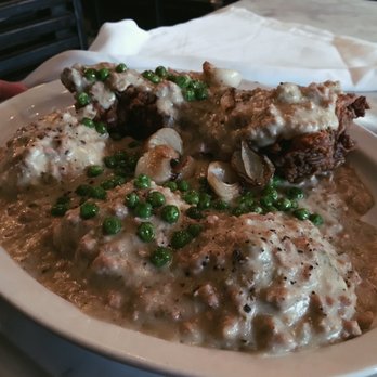 Public House - Cocktail Bars Near Me - Ferndale, Michigan