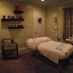 Yangming Acupuncture - Facial treatment room