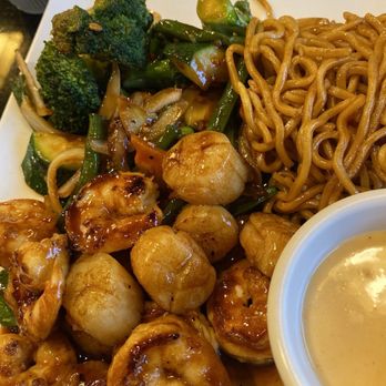 Lee Bistro Asian Cuisine - Shrimp and scallop hibachi - Chinese Near Me - Orlando, Florida Lee Bistro Asian Cuisine - Shrimp and scallop hibachi - Chinese Near Me - Orlando, Florida
