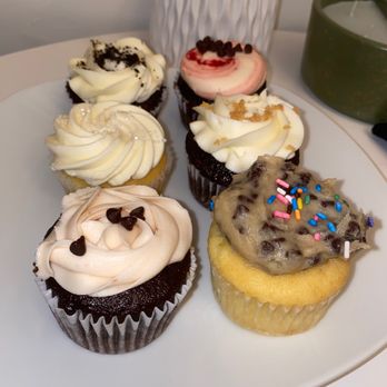 Icing on the Lake - 6 pack assorted - Bakeries Near Me - Erie, Pennsylvania Icing on the Lake - 6 pack assorted - Bakeries Near Me - Erie, Pennsylvania
