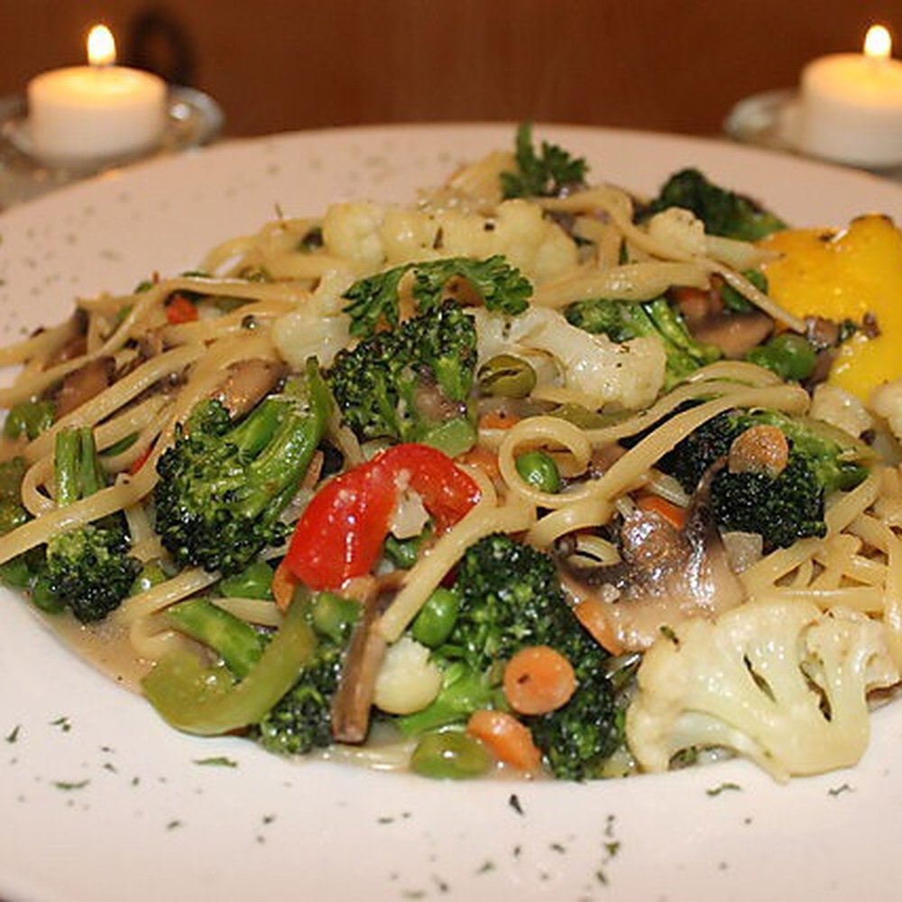 Pasta Primavera - So yummy, you can even add chicken! Pasta Primavera - So yummy, you can even add chicken!