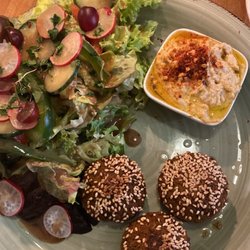 Cafe Süden - Falafel platter 10/10 & the apfelwein!