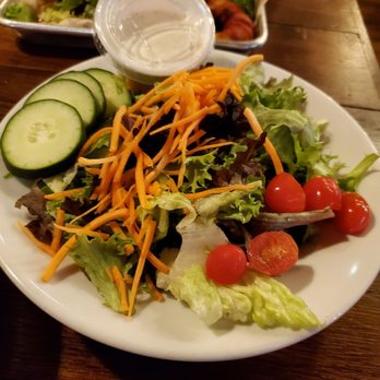 Blast 825 Brewery - Mixed salad  again portion size was great and the freshness - Brewpubs Near Me - Orcutt, California