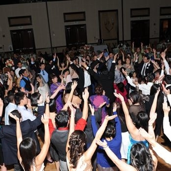 Let's Make A Memory - almost all of our 400 guests were dancing at our wedding - Videographers Near Me