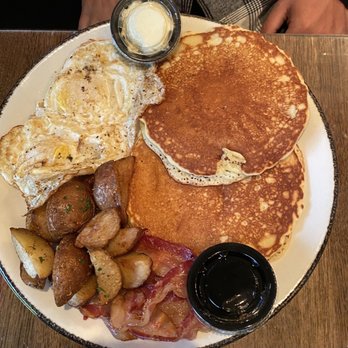 Rosebud Bar & Kitchen - Pancakes, eggs. Soggy bacon - New American Near Me - Somerville, Massachusetts