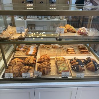 Tous Les Jours - Display case - Bakeries Near Me - Pittsburgh, Pennsylvania