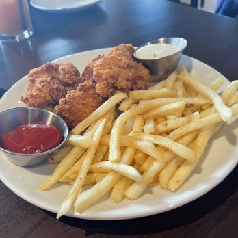 Latitude 34 - Chicken tenders and fries - New American Near Me - Camarillo, California Latitude 34 - Chicken tenders and fries - New American Near Me - Camarillo, California