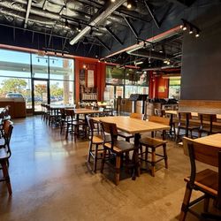 Bundoo Khan - Dining area
