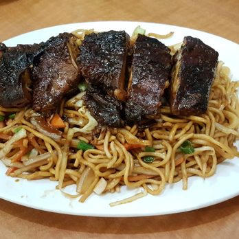 Caribbean Wave - Jerk Chicken chow mein - Caribbean Near Me - Toronto, Ontario