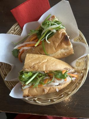 Cô Cô bánh mì deli by null
