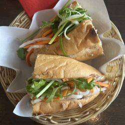 Cô Cô Bánh Mì Deli