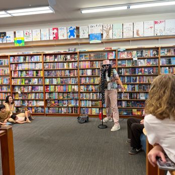 Children's Book World - Bookstores Near Me - Los Angeles, California