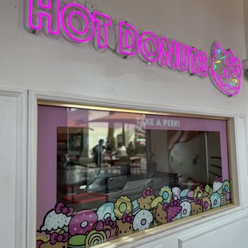 Hello Kitty Cafe - Cafes Near Me - Irvine, California