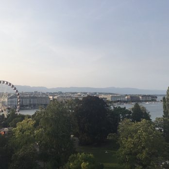 MET Rooftop Lounge - Nice view - Cocktail Bars Near Me - Geneva, GE