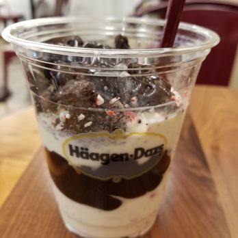 Häagen-Dazs - Peppermint bark sundae - Ice Cream & Frozen Yogurt Near Me - Gretna, Louisiana Häagen-Dazs - Peppermint bark sundae - Ice Cream & Frozen Yogurt Near Me - Gretna, Louisiana